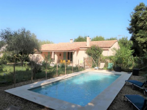 Holiday Home Le chant des Cigales, Eyragues